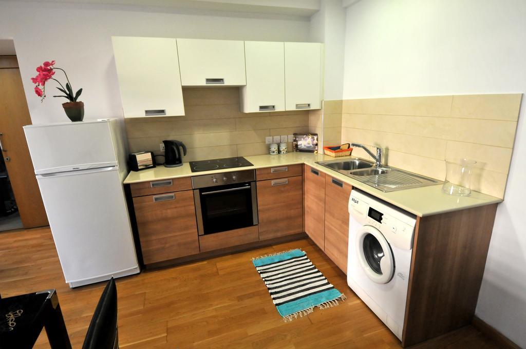 Ithaki Phinikoudes Apartment No. 105 Larnaca Room photo