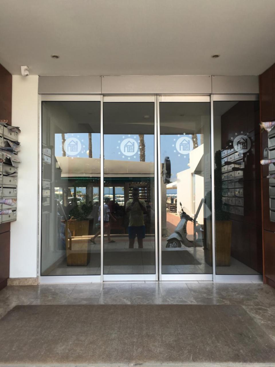 Ithaki Phinikoudes Apartment No. 105 Larnaca Exterior photo
